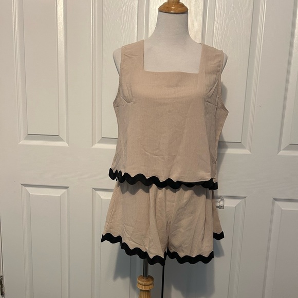 Adorable Beige & Black Matching Set Tank & Shorts RicRac Trim Coord Set - Picture 5 of 10